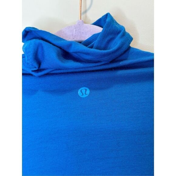 Lululemon St Moritz Turtleneck Blue with Black sleeves Merino Wool - Picture 5 of 6